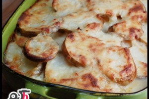 روش تهیه گراتن بادمجان و سیب زمینی