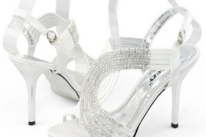 مدل کفش عروس جدید سفید پاشنه دار