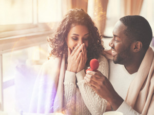 چگونه هنگام رابطه جنسی حرف های تحریک کننده بزنیم؟