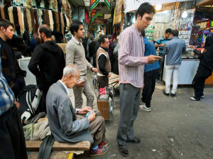 دولت بخشی از هزینه های کارفرمایان را تقبل کند