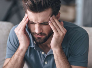 آیا بیماری های چشم باعث سردرد می شود؟