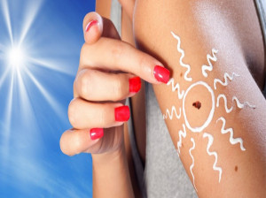 چرا لکه های قهوه ای روی پوست ایجاد می شوند؟