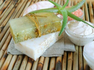 فواید صابون آلوئه ورا برای پوست صورت ( طرز ساخت این صابون )