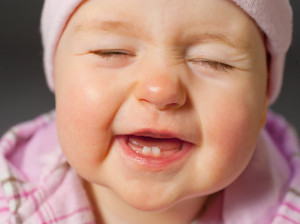 بهترین زمان دندان در آوردن نوزادان