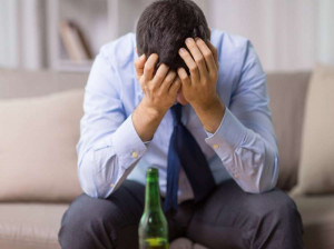 اعتیاد به الکل : ۱۷ درمان خانگی اعتیاد به الکل