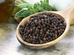 خواص فلفل سیاه : ۲۴ خاصیت حیرت انگیز فلفل سیاه در درمان بیماریها
