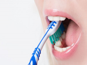 آموزش مسواک زدن : روش صحیح و مرحله به مرحله مسواک زدن