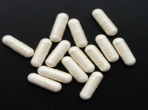 اگزاپروزین (oxaprozin) : بررسی کامل عوارض و تداخل دارویی این دارو