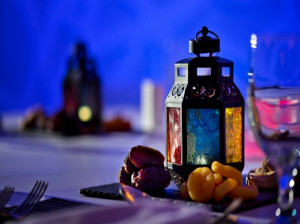 در ماه رمضان چه بخوریم که کمتر تشنه شویم؟
