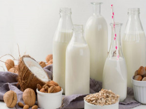 آشنایی با خواص و طرز تهیهی شیرهای گیاهی