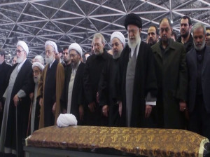 نمـــاز جنـــازه چگونه خوانده می شود؟