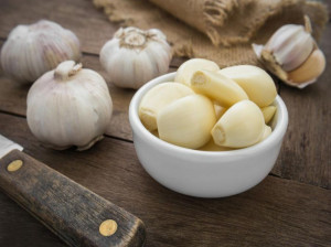 از خواص و ارزش غذایی سیر بیشتر بدانید