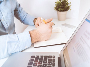 در چه وبسایتها و اپلیکیشنهایی میتوانیم تست شخصیت شناسی بدهیم؟