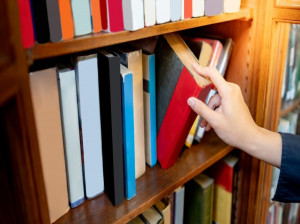برای دانشگاه حتما باید کتاب نو بخریم؟