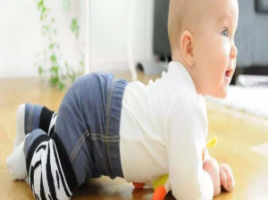 اهمیت بررسی و معاینه بازتاب پرش زانو نوزاد