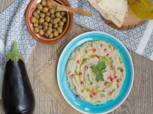 پخت باباقنوش (بادمجان تنوری) غذای محبوب لبنانی ها
