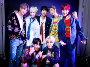 عکسهای رسمی از گروه بیتیاِس (BTS) با کیفیت بالا