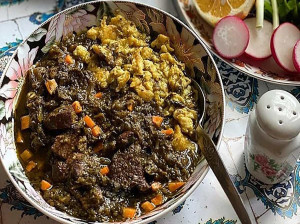 طرز تهیه خورش اسپناساک، یک غذای خوشمزهی مازندرانی