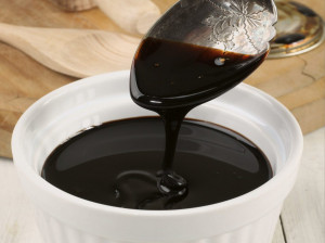 فواید شیره توت سفید و سیاه