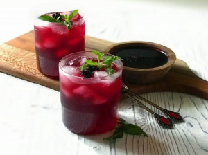 طرز تهیه شربت تمشک فوری و خوشمزه