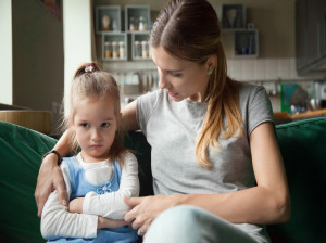 کودکی که والدینش را از دست داده، چگونه تربیت کنیم؟