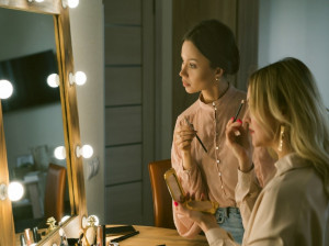 استروبینگ چیست و چه تفاوتی با کانتورینگ دارد؟