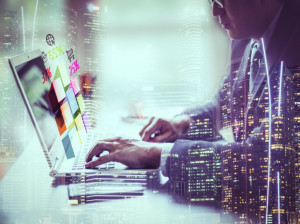 چه کسی اینترنت را کنترل و هدایت میکند؟
