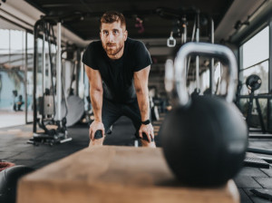 این موارد از عوارض عرق نکردن است