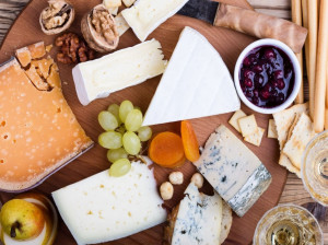پنیر رژیمی | 4 نوع پنیر رژیمی خوشمزه ، کمچرب و کمنمک