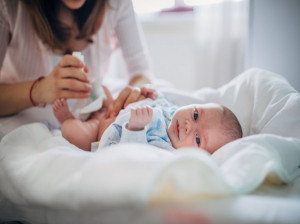 همه چیز در مورد تمیز کردن ناف