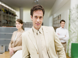 نحوه برخورد با همکار خودشیفته چگونه باید باشد؟