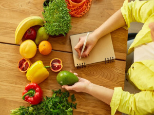 چگونه برنامه غذایی هفتگی برای خانه بنویسیم ؟