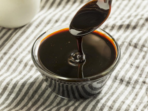 فواید شیره توت سفید و سیاه