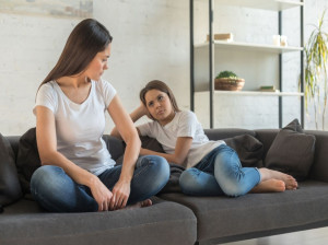 به چه کسانی والدین خودشیفته می گویند؟