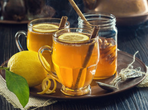 چگونه معجون لیمو عسلی درست کنیم؟