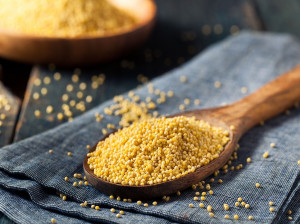 20 خاصیت بی نظیر ارزن برای سلامتی و پوست
