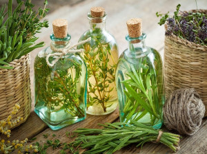 آشنایی با خواص عرق مرزه + میزان و طریقه مصرف عرق مرزه
