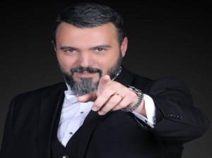 عکسی از کامبیز دیرباز و نیازِ زیبارو در شب تولدش / چه تولدی بوده !