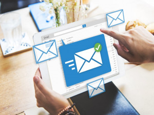 بررسی تفاوت های بین ایمیل و جیمیل