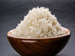چگونه بوی سوختگی برنج را از بین ببریم ؟