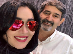 سارا منجزی پور عزادار پدر شد + عکس
