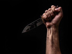 تعبیر خواب خنجر : 26 تفسیر و تعبیر دیدن خنجر (دشنه) در خواب