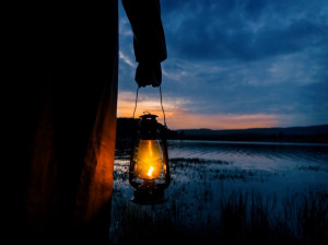 تعبیر خواب فانوس: 16 معنی و تعبیر دیدن فانوس در خواب