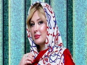 سلفی نیوشا ضیغمی با مجسمه مهران مدیری