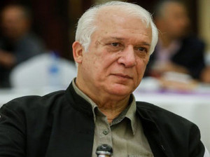 وضعیت وخیم خسرو سینایی کارگردان معروف پس از ابتلا به کرونا