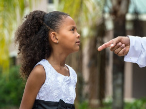 احساس گناه کودک : درمان، راه های پیشگیری و دلایل احساس گناه کودکان