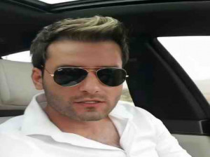 دانلود آهنگ مهدی احمدوند فکر تو توی ذهنم داره آشوب میکنه