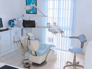 کلینیک های دندانپزشکی سنندج به همراه آدرس و تلفن