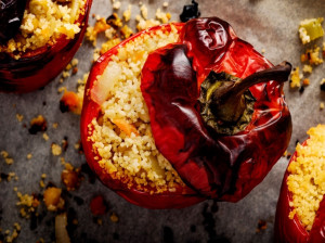 طرز تهیه 10 غذای بسیار خوشمزه با فلفل دلمه ای