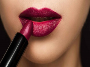 با جدیدترین رژ لب های جامد آشنا شوید